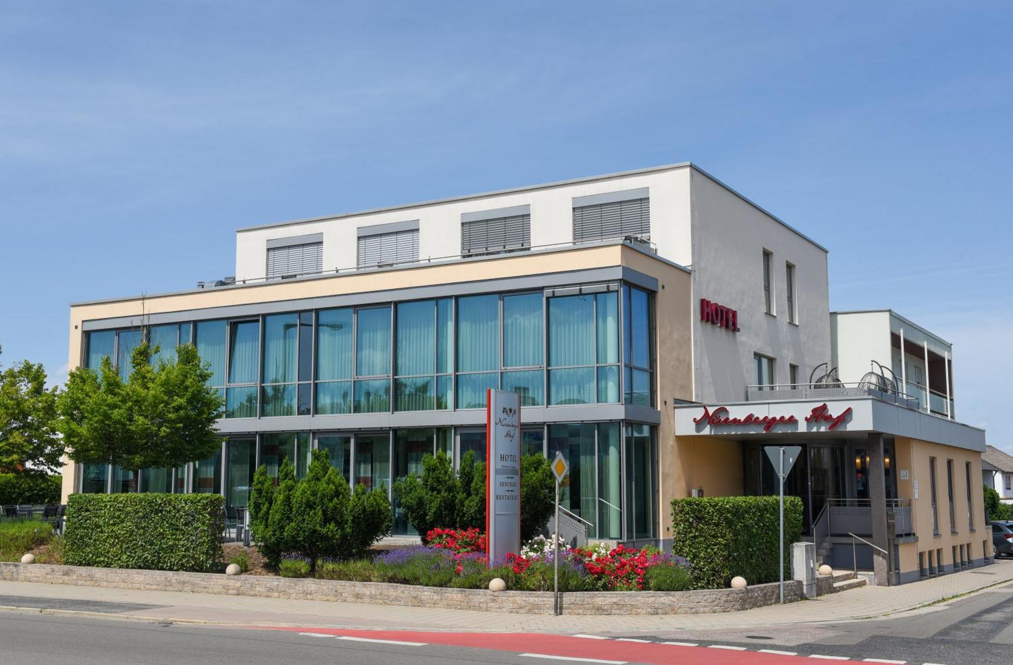 Hotel Nuernberger Hof Ноймаркт-ін-дер-Оберпфальц Екстер'єр фото